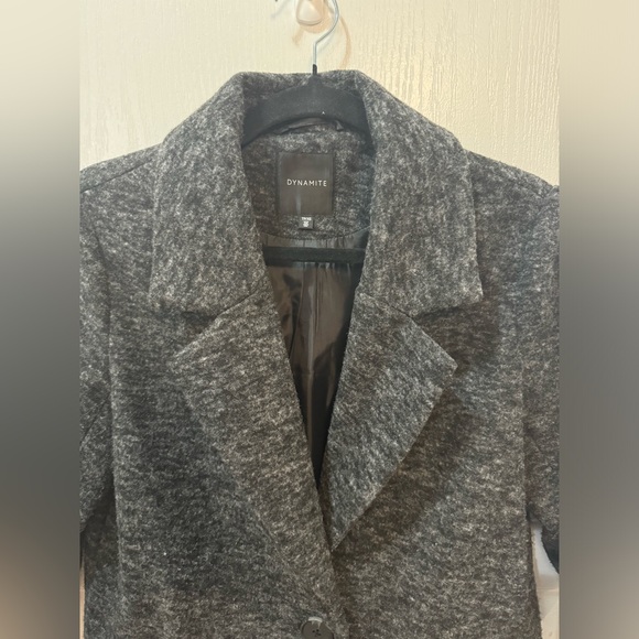 Dynamite tailored single breasted coat. - Picture 3 of 5